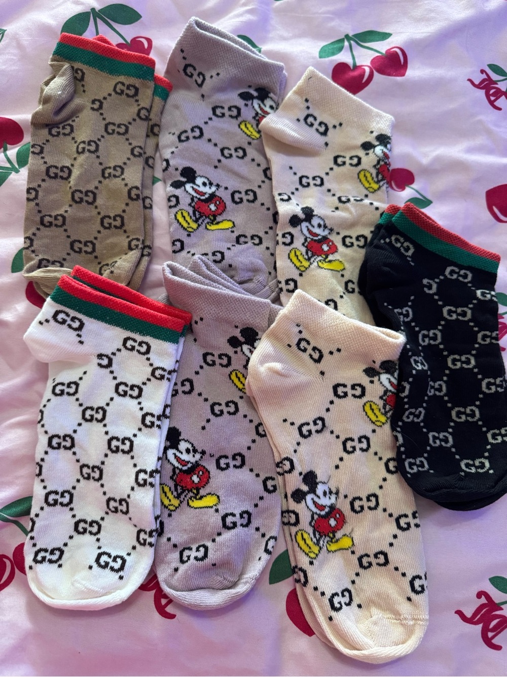 Gucci Mixed GG & Mickey Ankle Socks in Beige, White, Black, Lavender and Tan,7 p